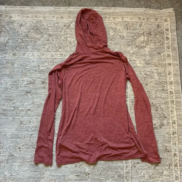 Patagonia Women’s Capilene Cool Daily Red Hoodie Long Sleeve Sweatshirt Outdoor - Picture 6 of 6